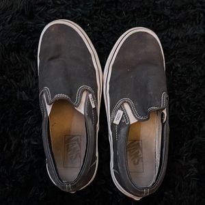 vans black shoes